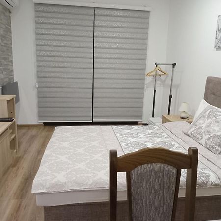 Apartments Karic Aerodrom Tuzla Dubrave Gornje Luaran gambar