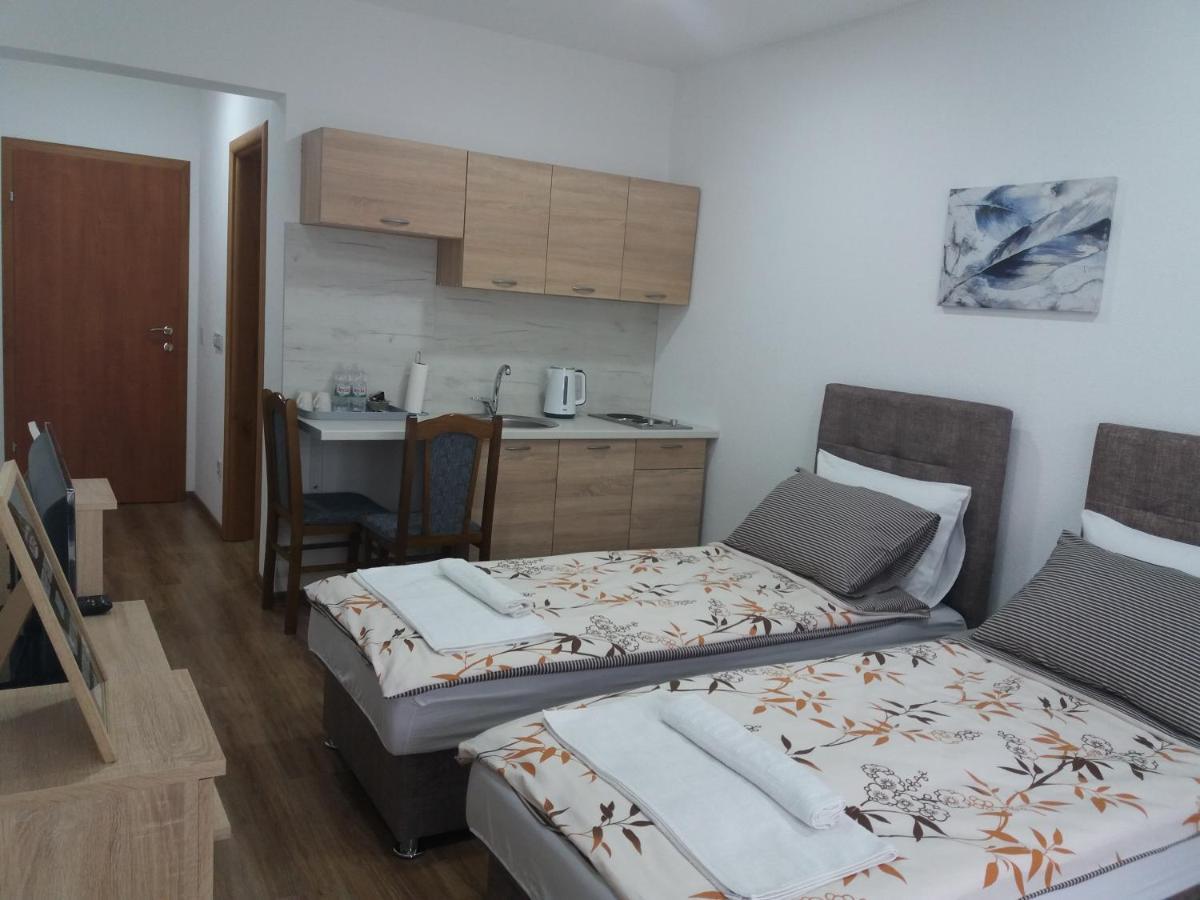 Apartments Karic Aerodrom Tuzla Dubrave Gornje Luaran gambar