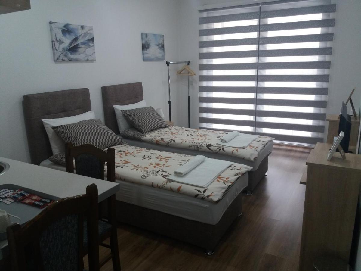Apartments Karic Aerodrom Tuzla Dubrave Gornje Luaran gambar