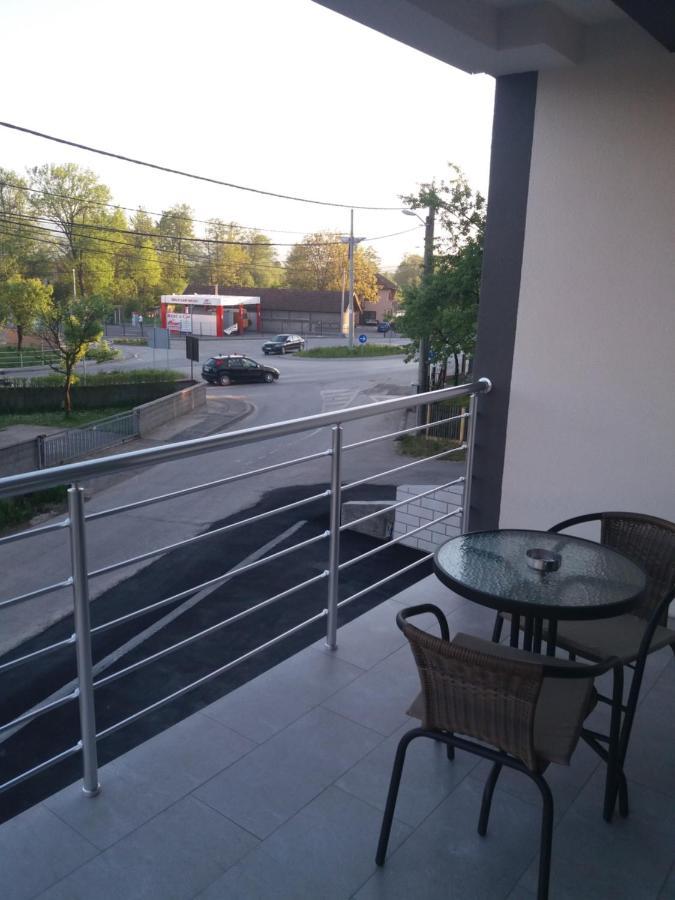 Apartments Karic Aerodrom Tuzla Dubrave Gornje Luaran gambar