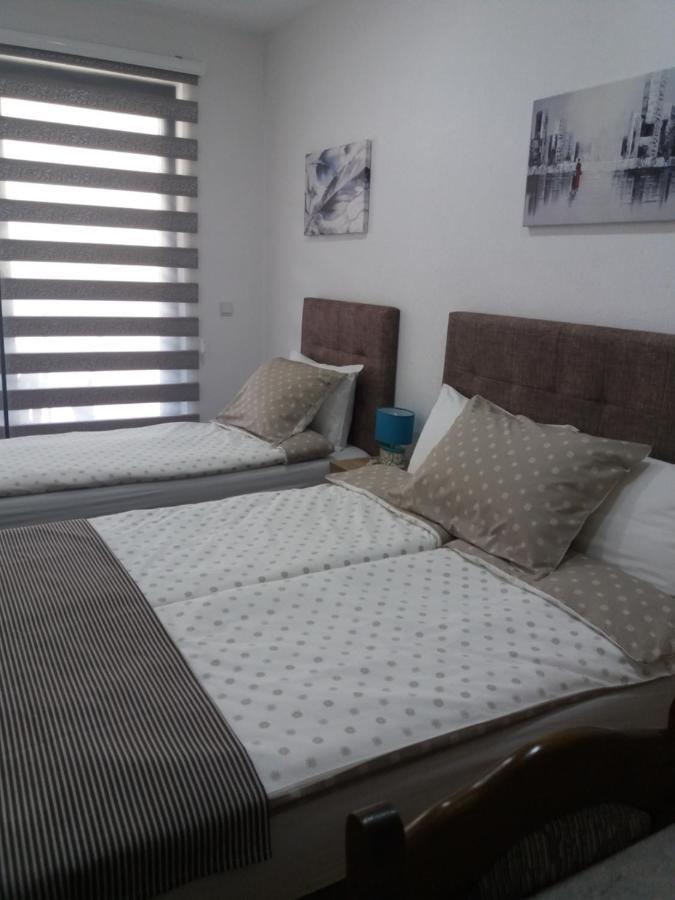 Apartments Karic Aerodrom Tuzla Dubrave Gornje Luaran gambar