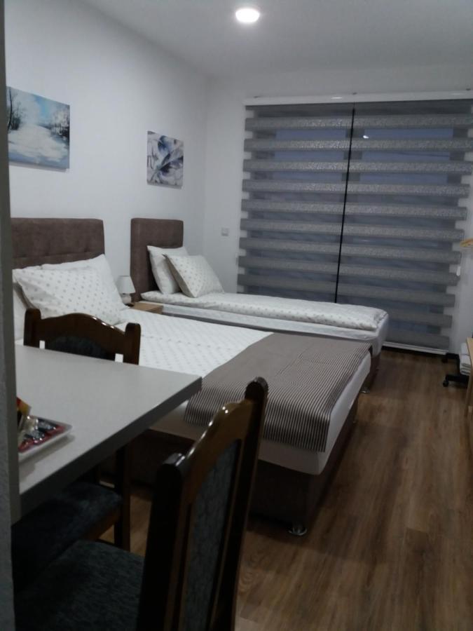 Apartments Karic Aerodrom Tuzla Dubrave Gornje Luaran gambar