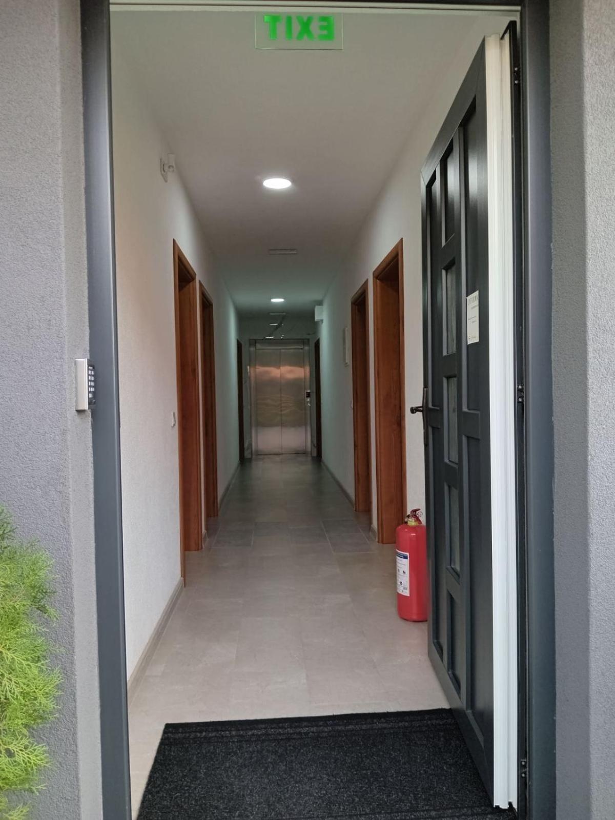 Apartments Karic Aerodrom Tuzla Dubrave Gornje Luaran gambar